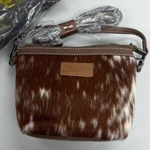 Wrangler Tan and White Crossbody Bag cowhide tooling